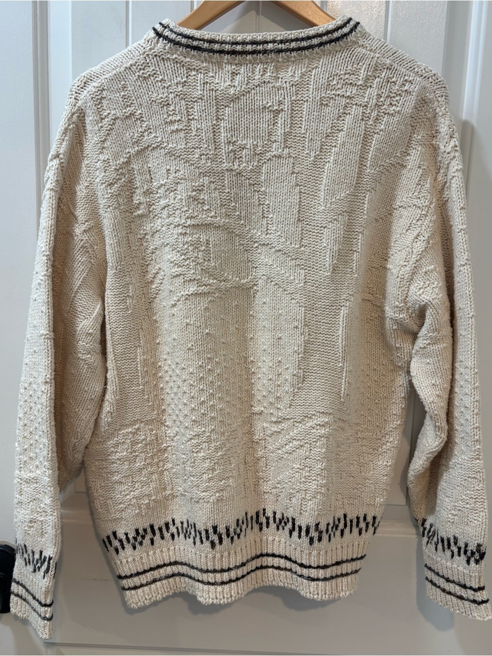 Vintage Jantzen Crewneck Knit Sweater Embroidered Forrest Animals Size L - Picture 6 of 8